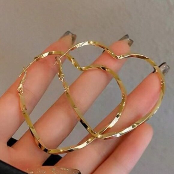 Classic Twisted Heart-Shaped Hoop Earrings Fashionable, Fun & Simple Design #185 - Picture 2 of 4